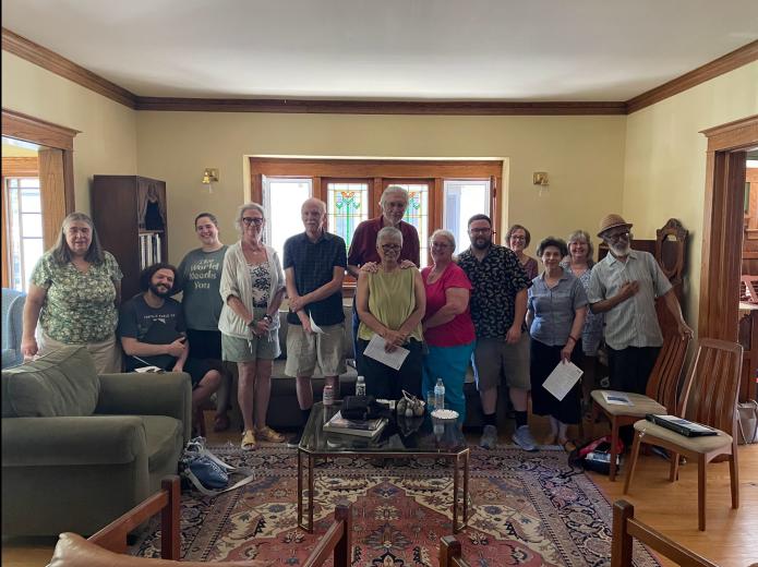 Posed photo of the Rogers Park Singers